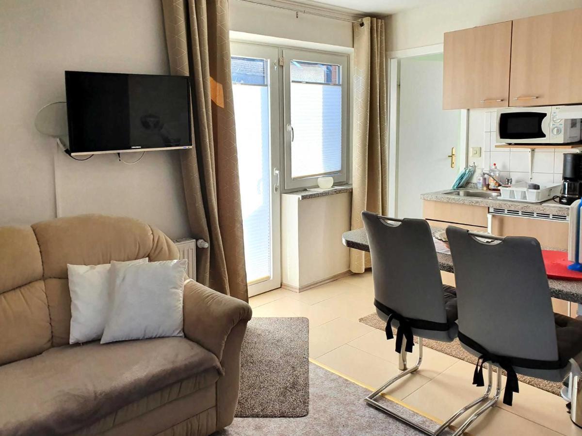 Ferienwohnung Reins Neustadt in Holstein Buitenkant foto